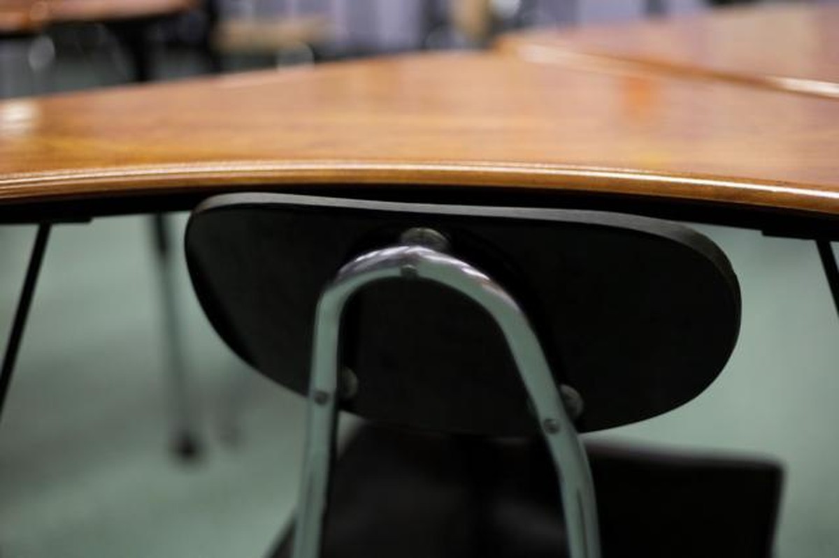 A onda de agressão a professores no mundo: 'Ficar perto da porta para sair  correndo' | Educação | G1
