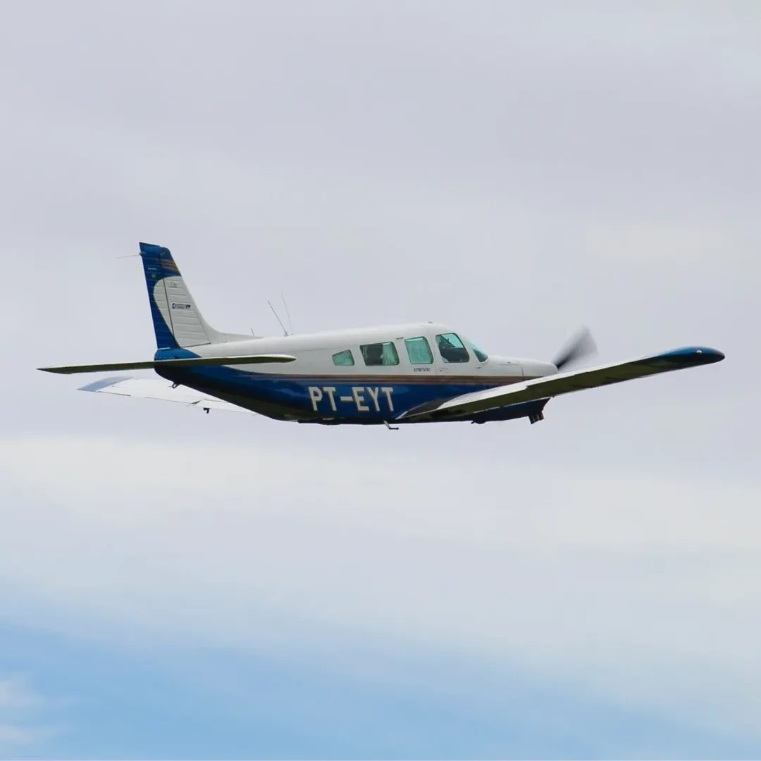 Avião que caiu e bateu em prédio de BH é de 1979 e tem capacidade para 5 passageiros; modelo é conhecido como 'sertanejo'