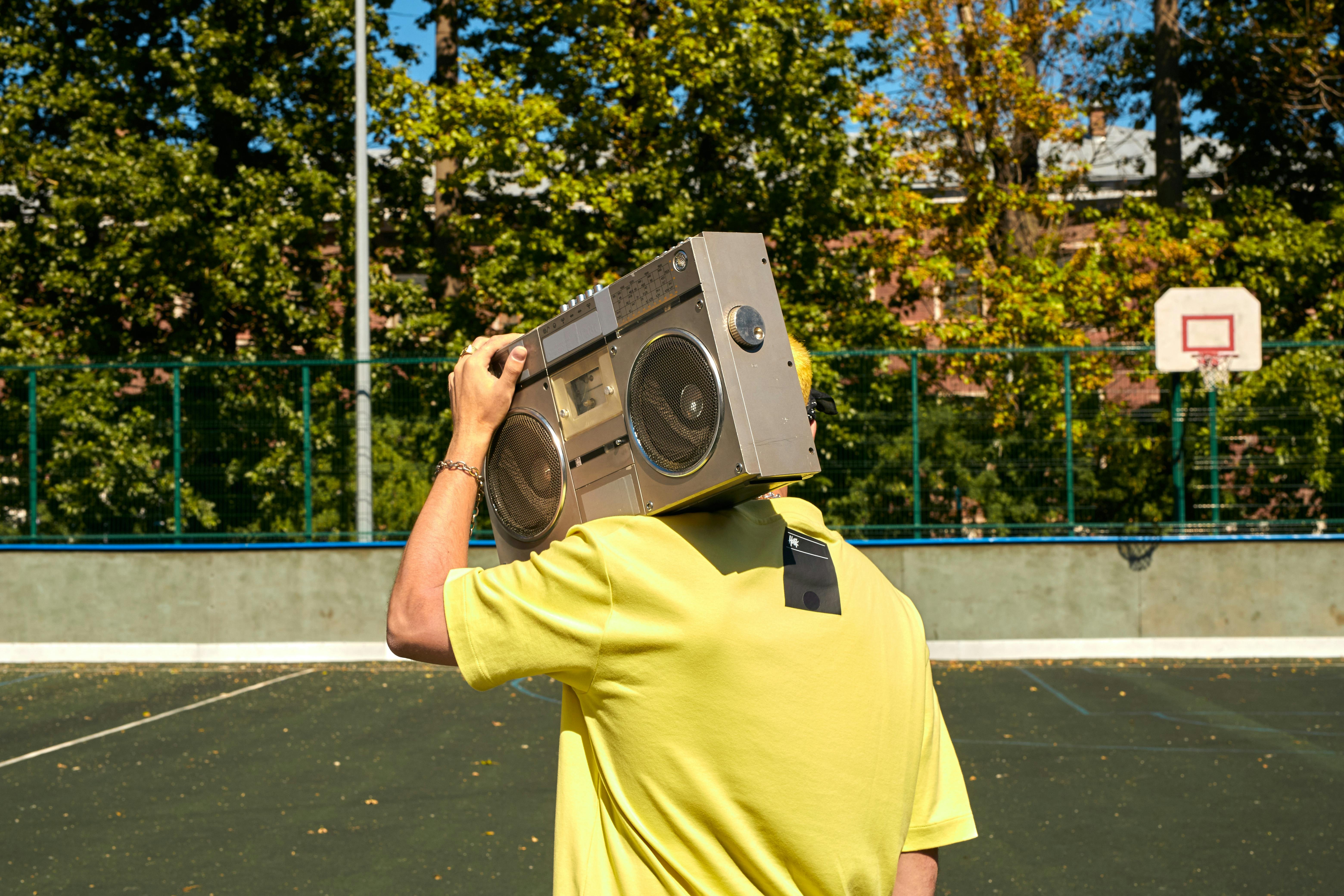 Boombox: como escolher a caixa de som bluetooth pronta para o 'pancadão'