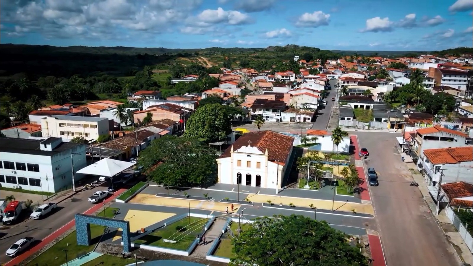 Prefeitura de cidade da Bahia tem concursos com mais de 100 vagas; salários chegam a mais de R$ 3 mil