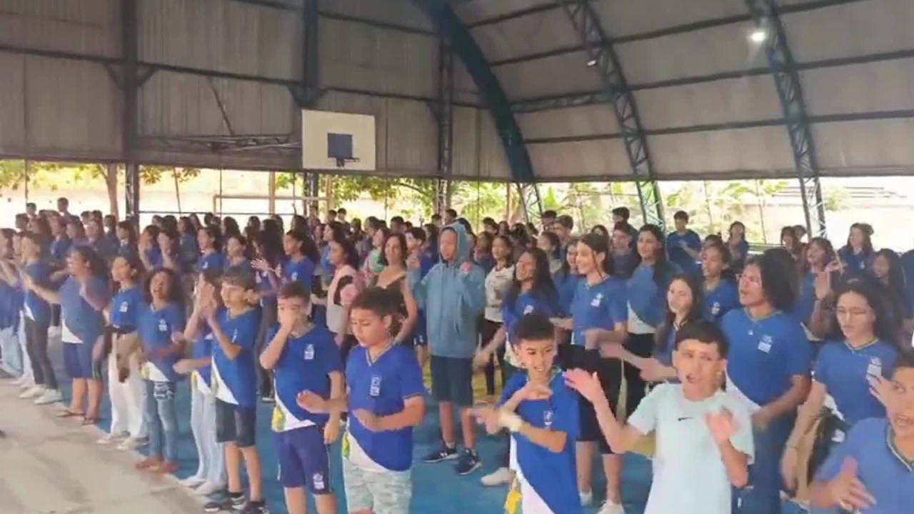 Do lambadão ao pop: cantata de Natal é realizada em Várzea Grande (MT)