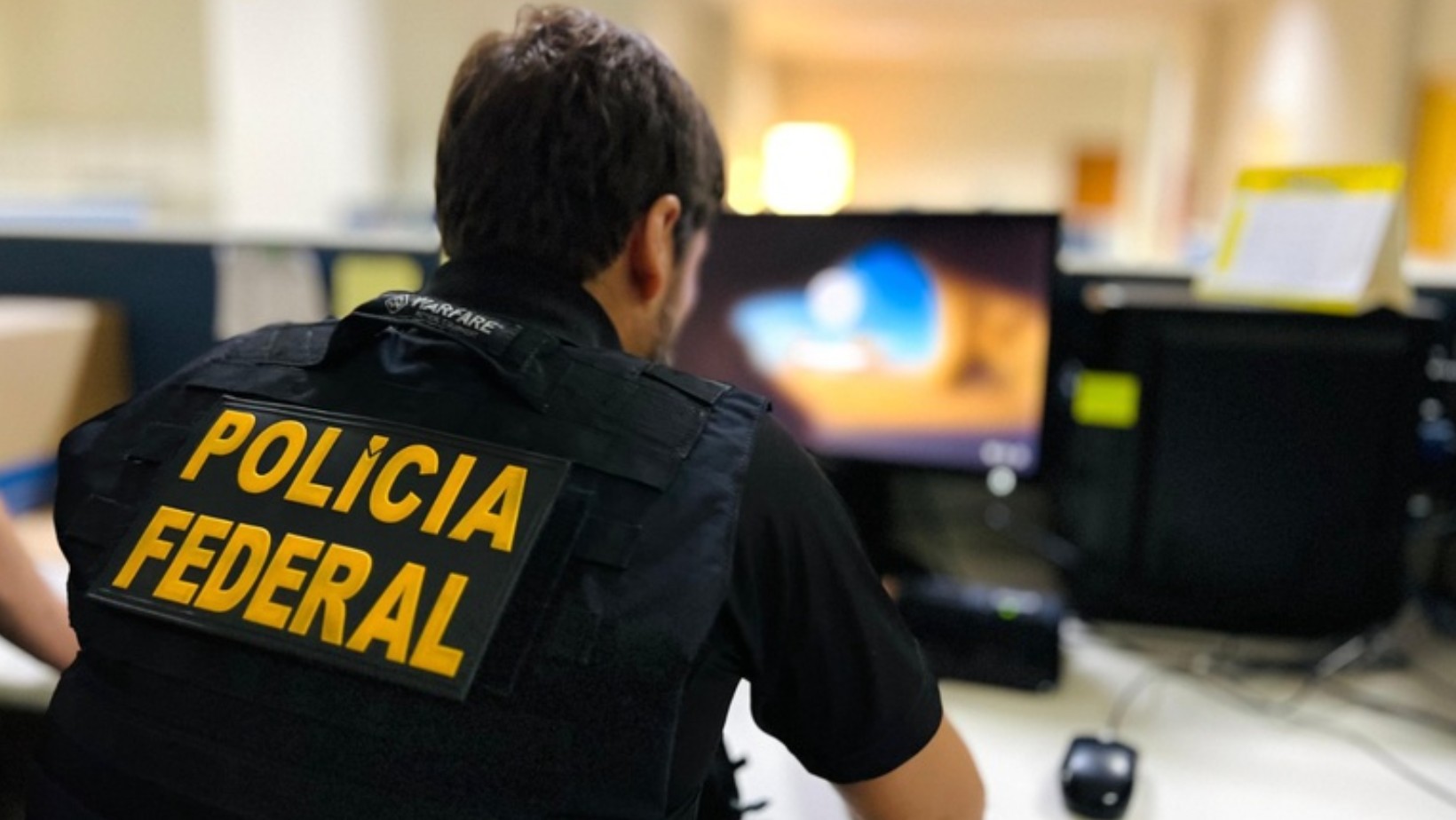 PF cumpre mandados em São José dos Campos e Caraguatatuba em operação contra fraude fiscal