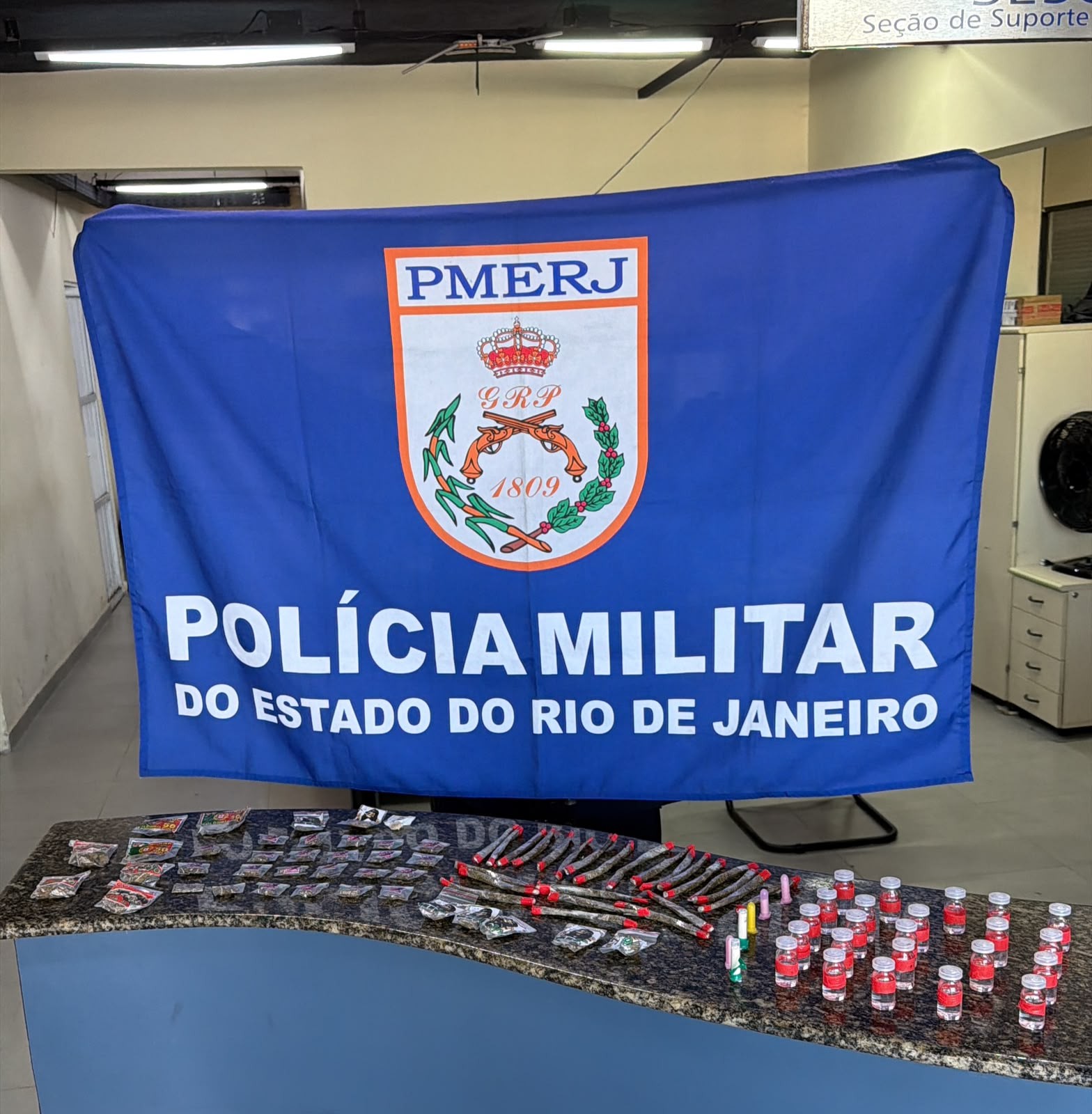 Polícia Militar apreende drogas durante ação em Angra dos Reis