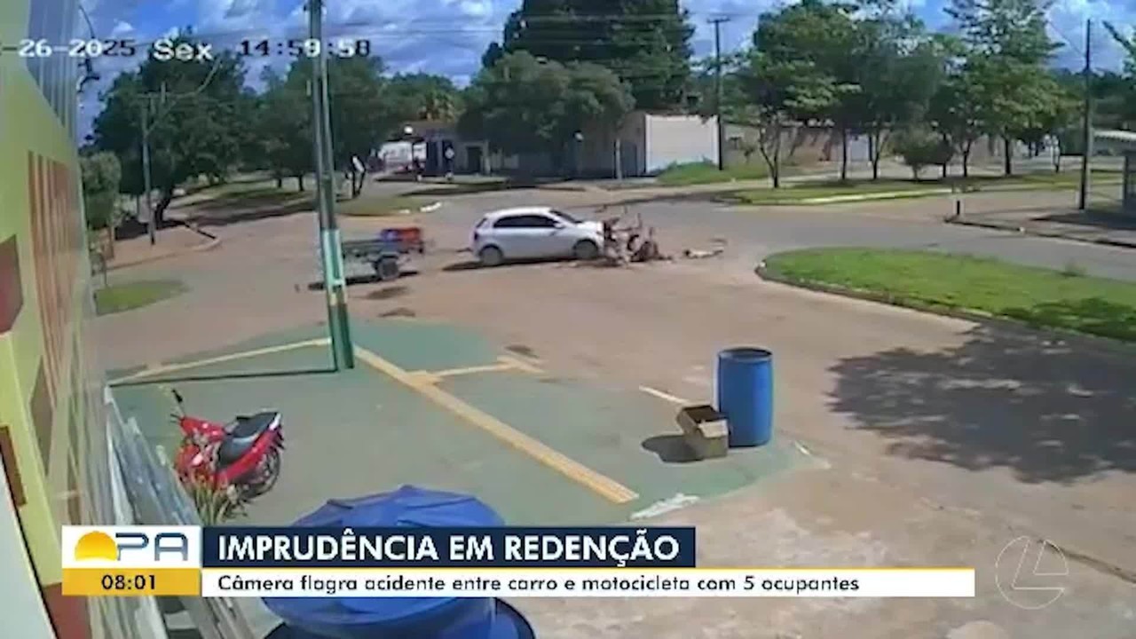 Moto com cinco pessoas é atingida por carro em Redenção, no Pará; VÍDEO 