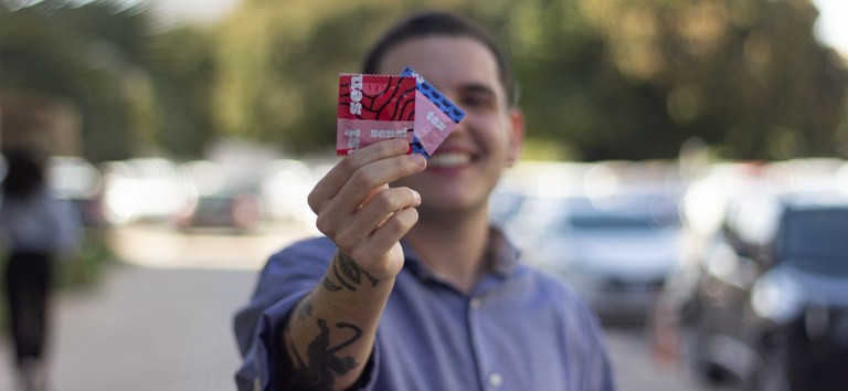 SUS vai distribuir camisinhas texturizadas e finas para estimular uso de preservativos