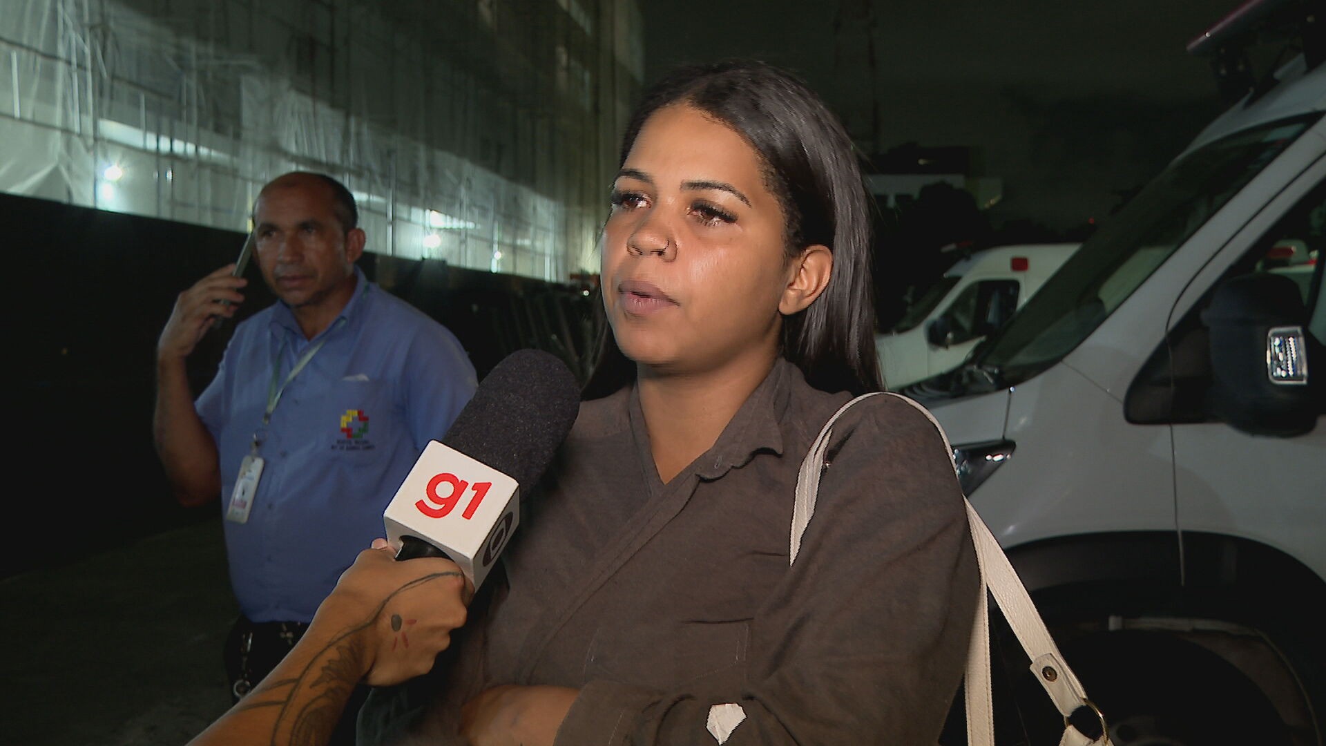 Mulher é esfaqueada e tem corpo queimado por ex-colega de trabalho após se recusar a 'ficar' com ele, diz família