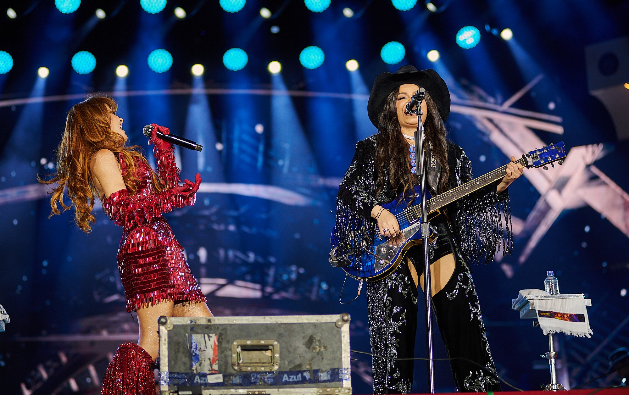 Maiara e Maraisa capricham na melhor performance da carreira no palco da Festa do Peão de Barretos