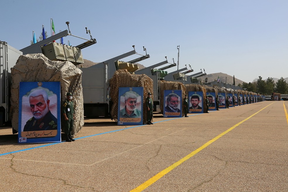'Cidades dos Mísseis' no Irã tem armamentos om imagens de líderes políticos e militares do país — Foto: IRGC/WANA (West Asia News Agency)/Handout via Reuters