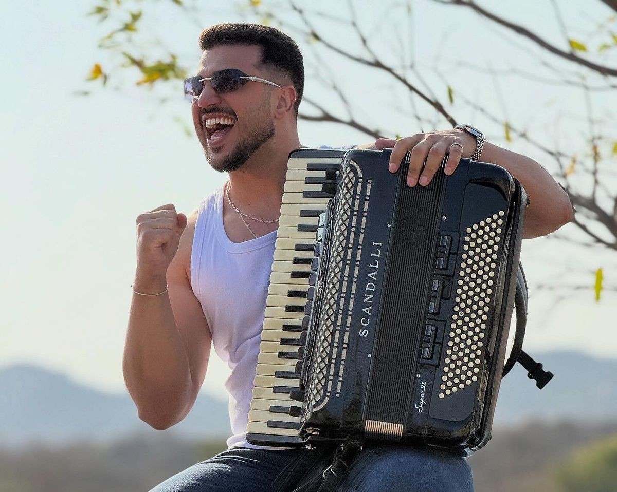 Giannini Alencar apresenta 'O Melhor Forró é no Interior' em Natal neste sábado (25)
