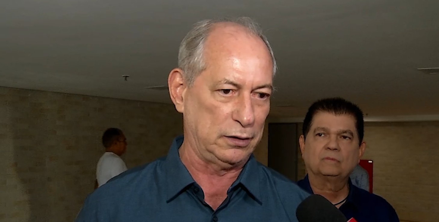Ciro Gomes promete programa para ajudar cearenses com 'nome sujo' se for eleito governador