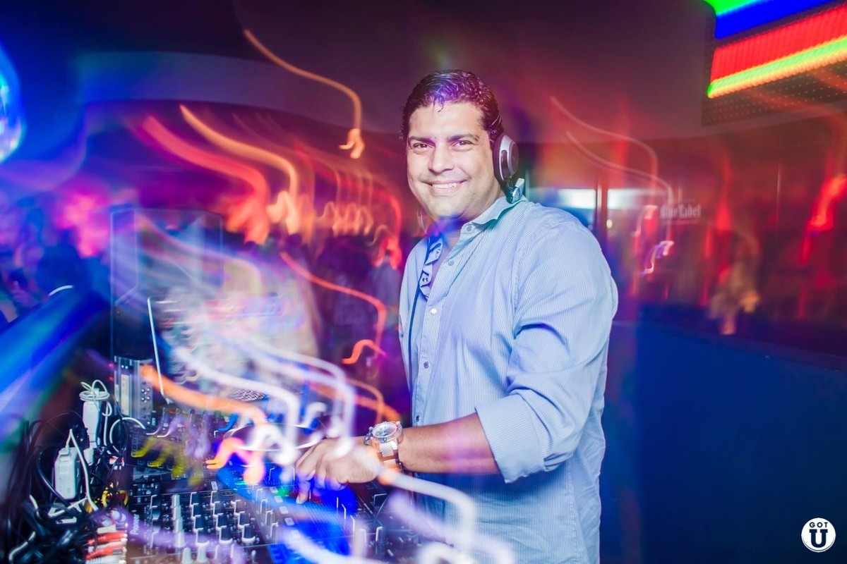Profissão DJ: avanço da tecnologia equipamentos e maneira de interagir