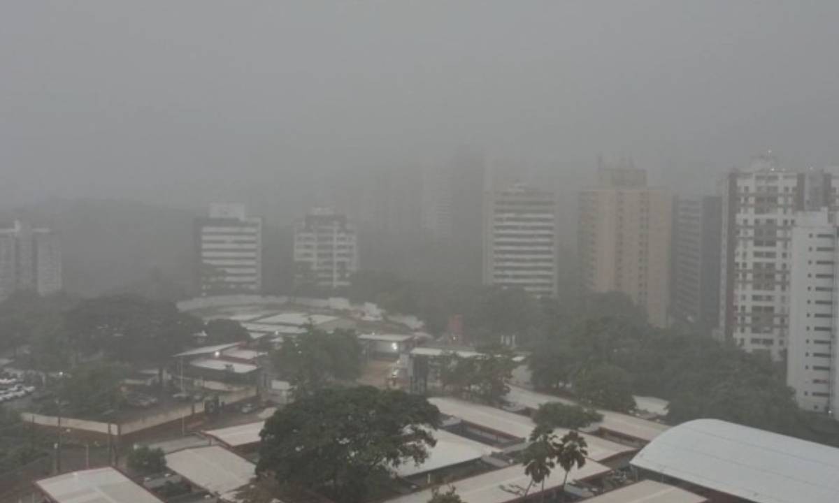 Inmet emite alerta de vendaval para 199 cidades baianas; previsão aponta para fim de semana de chuva e ventos fortes