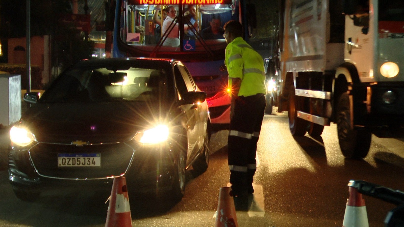 Festas de Réveillon alteram trânsito e transporte coletivo em Manaus; confira