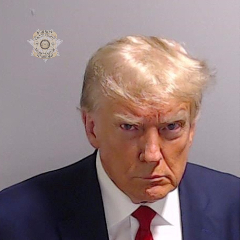 Polícia divulga 'mug shot' de Donald Trump — Foto: Fulton County Sheriff's Office/Handout via REUTERS