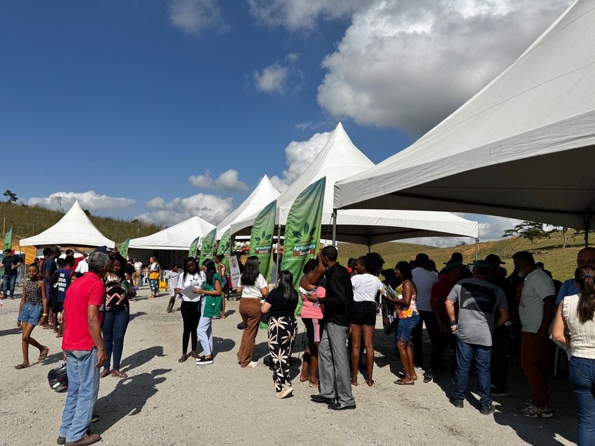 Comunidade quilombola de São Francisco de Itabapoana recebe ações do projeto Agricultura Social