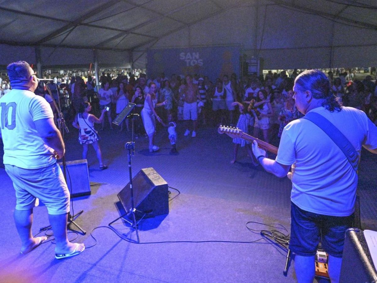 Verão em Santos: tendas nas praias têm mais de 200 atrações até fevereiro