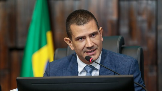 Douglas Ruas participa de entrevista do RJ1 nesta terça-feira