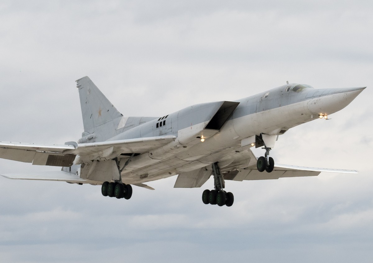 Ucrânia derruba avião militar da Rússia