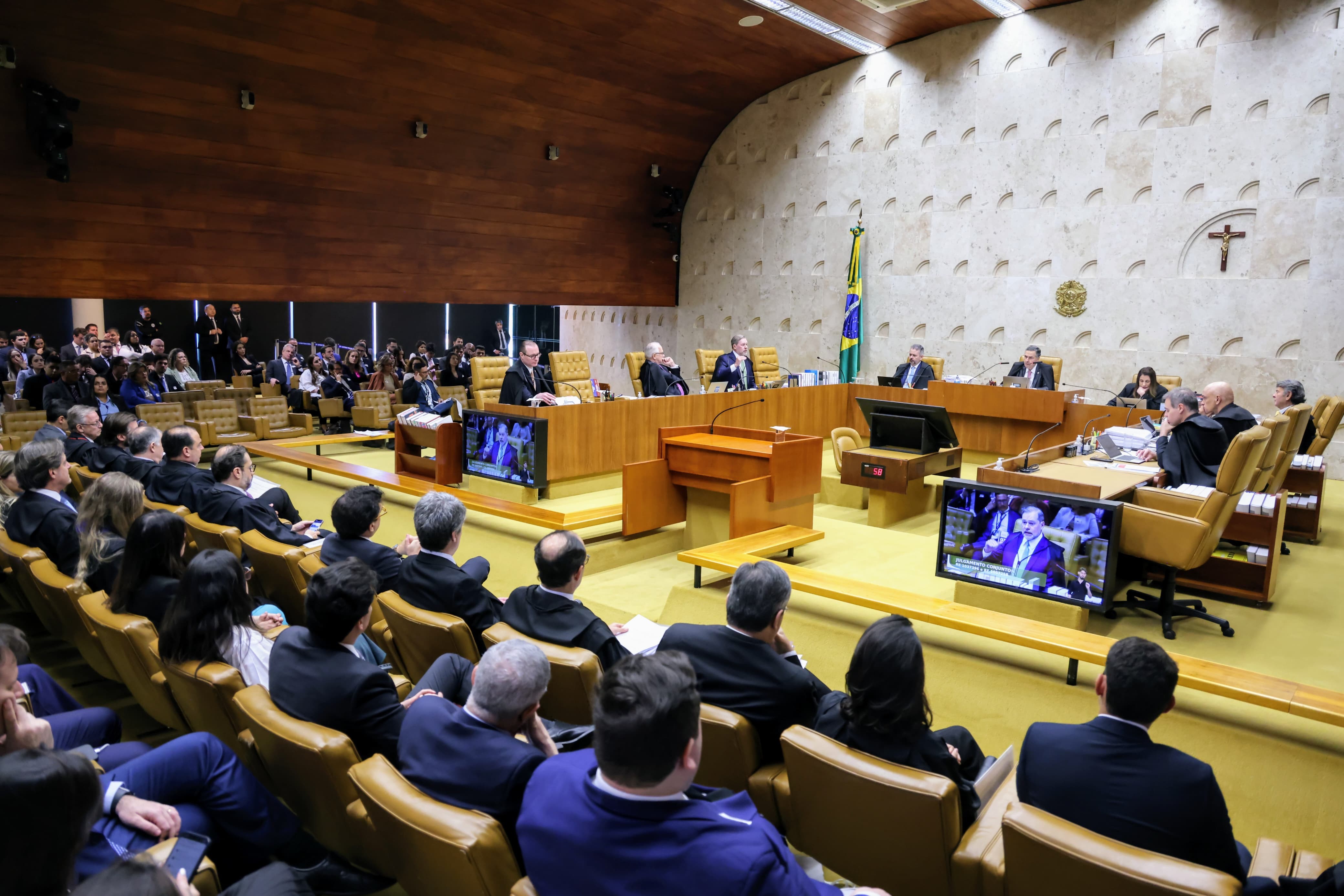 Ministros do STF n&atilde;o veem chance de Congresso enterrar Lei da Ficha Limpa |  Radio comunidade DF