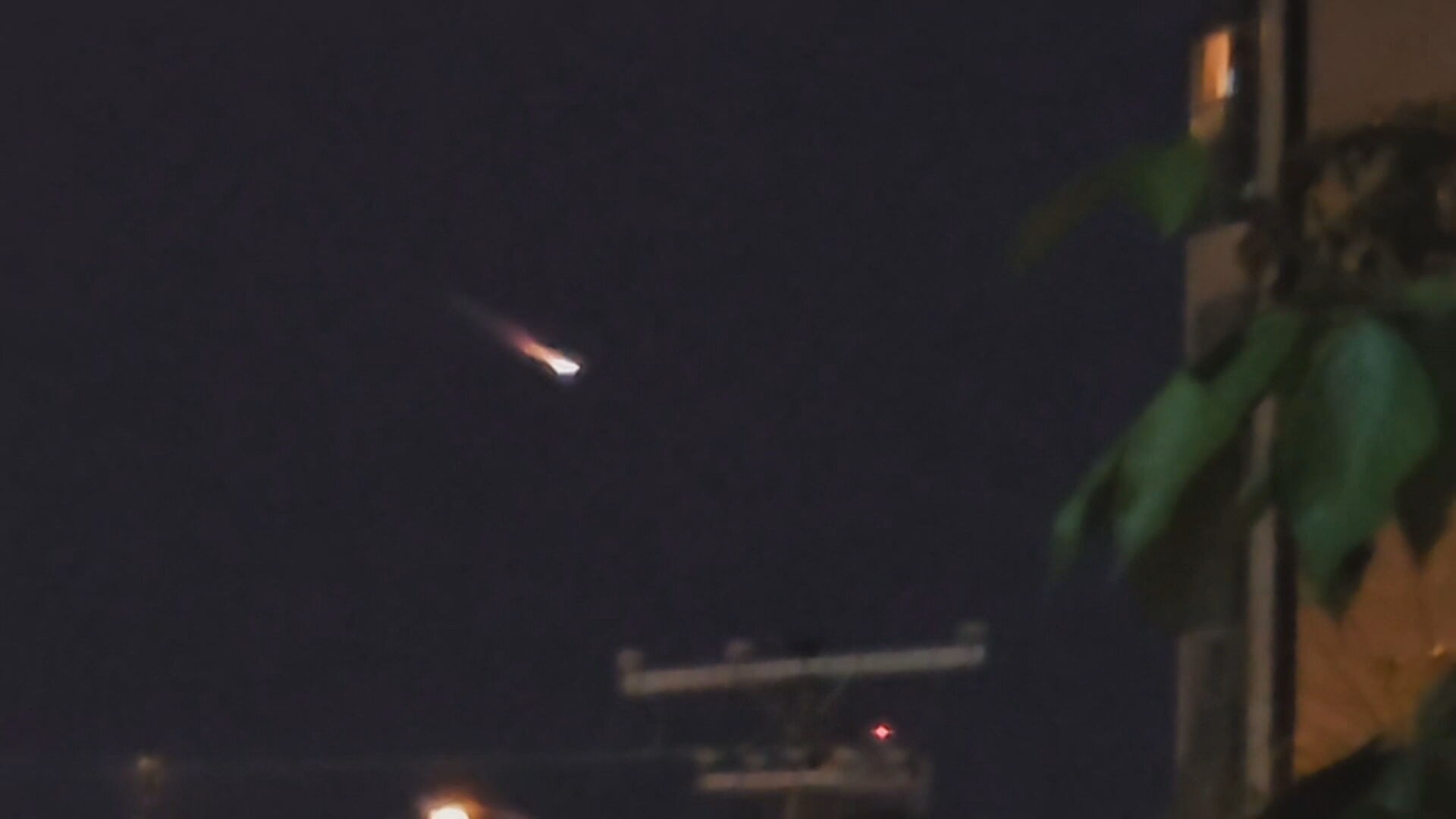 É um meteoro? Fenômeno aéreo não identificado é visto em várias regiões do DF