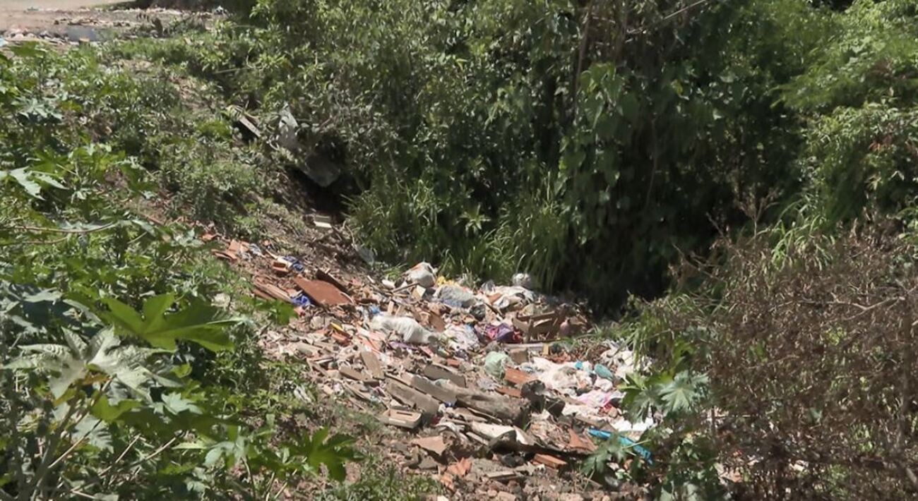 Morador que denuncia descarte irregular de lixo ganha recompensa em cidade do interior de SP