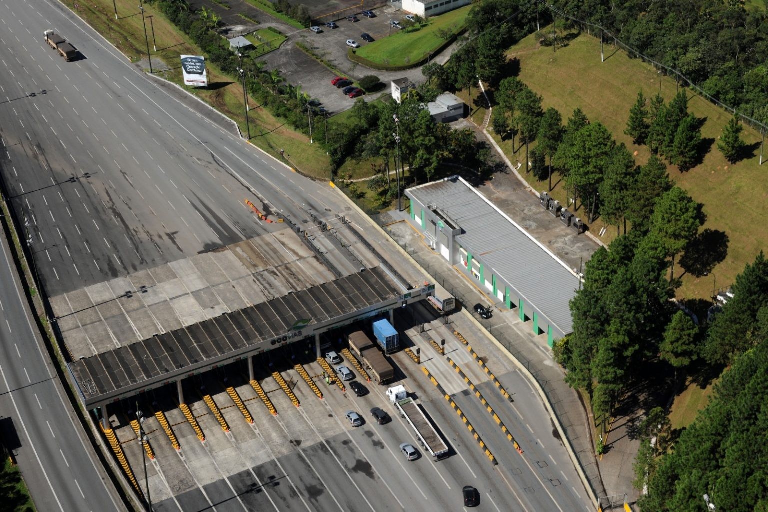 Praças de pedágio da Imigrantes e Anchieta serão demolidas e cobranças serão automáticas em julho; entenda