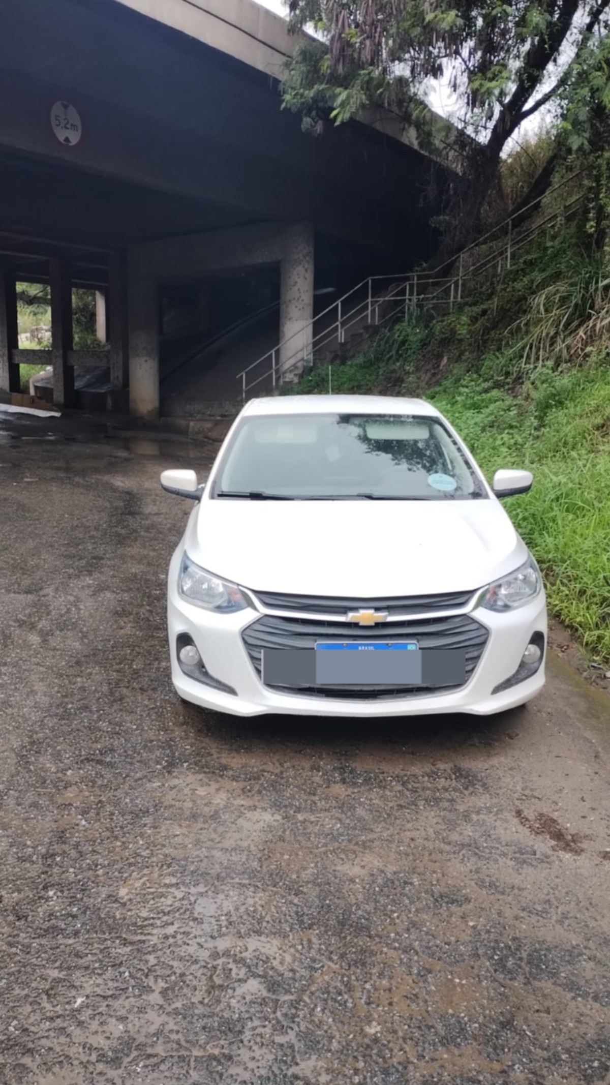 Motorista de aplicativo é mantido refém durante assalto em Barra Mansa