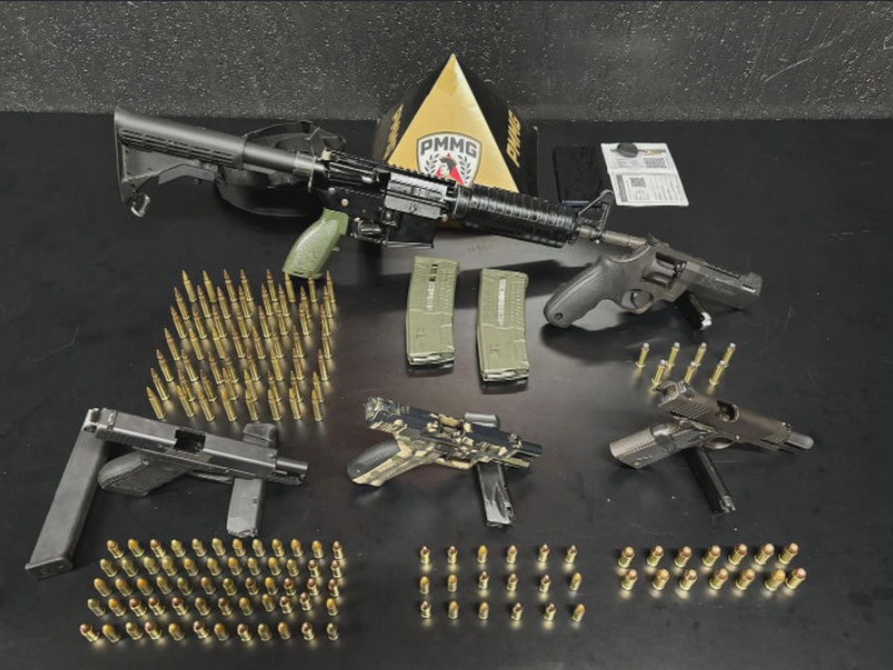 Grupo ligado ao CV é preso com fuzil e armas de uso restrito em BH