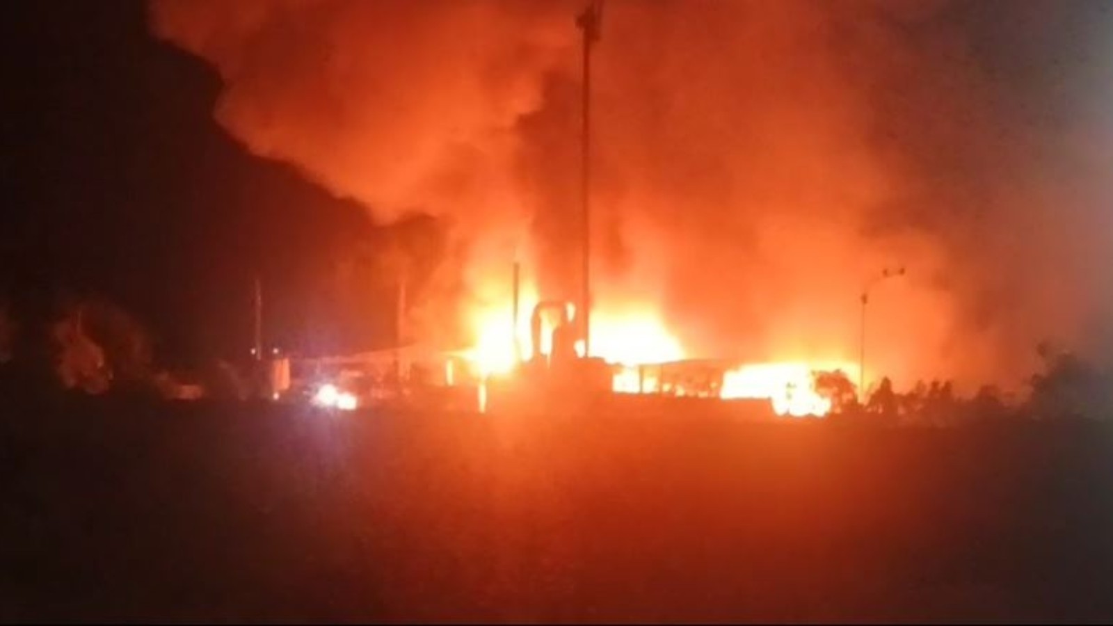Incêndio atinge fábrica de produtos de limpeza no Ceará; vídeo