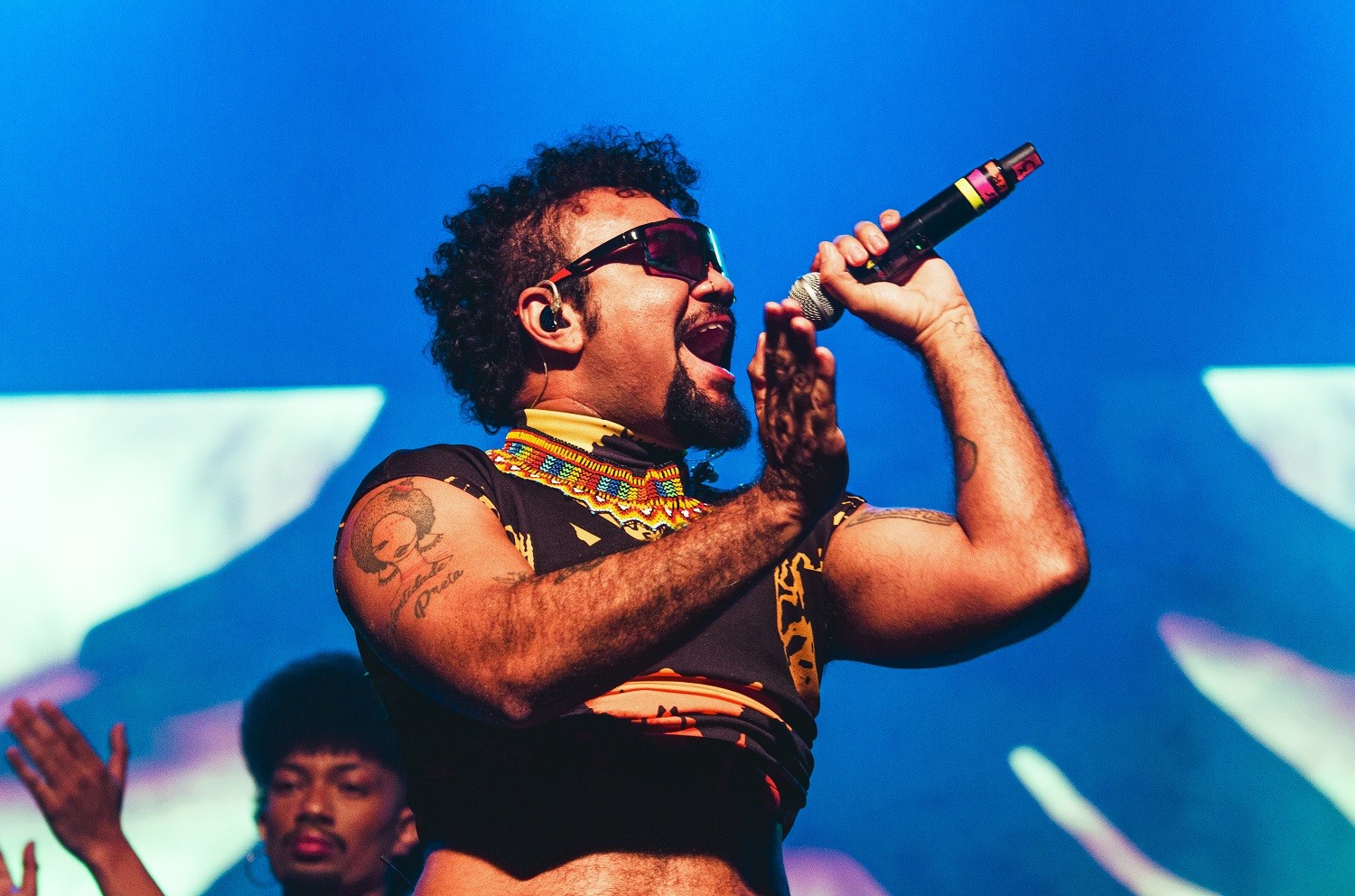 Jeff Moraes estreia ‘Príncipe Negro’, espetáculo que une música, teatro e sonoridades amazônicas