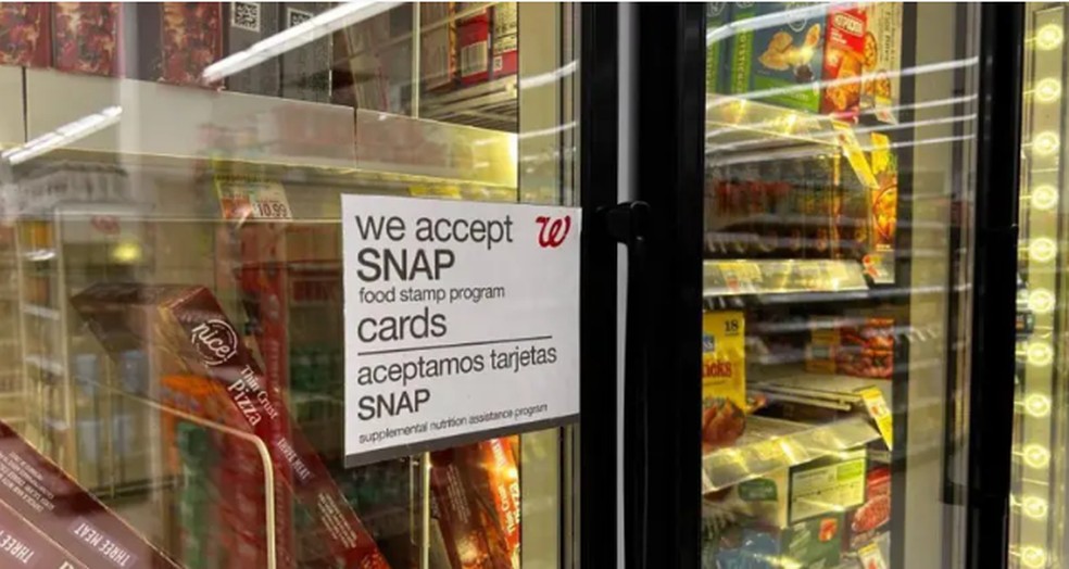 O cartão do SNAP é aceito nas lojas e supermercados de todo o país — Foto: Getty Images