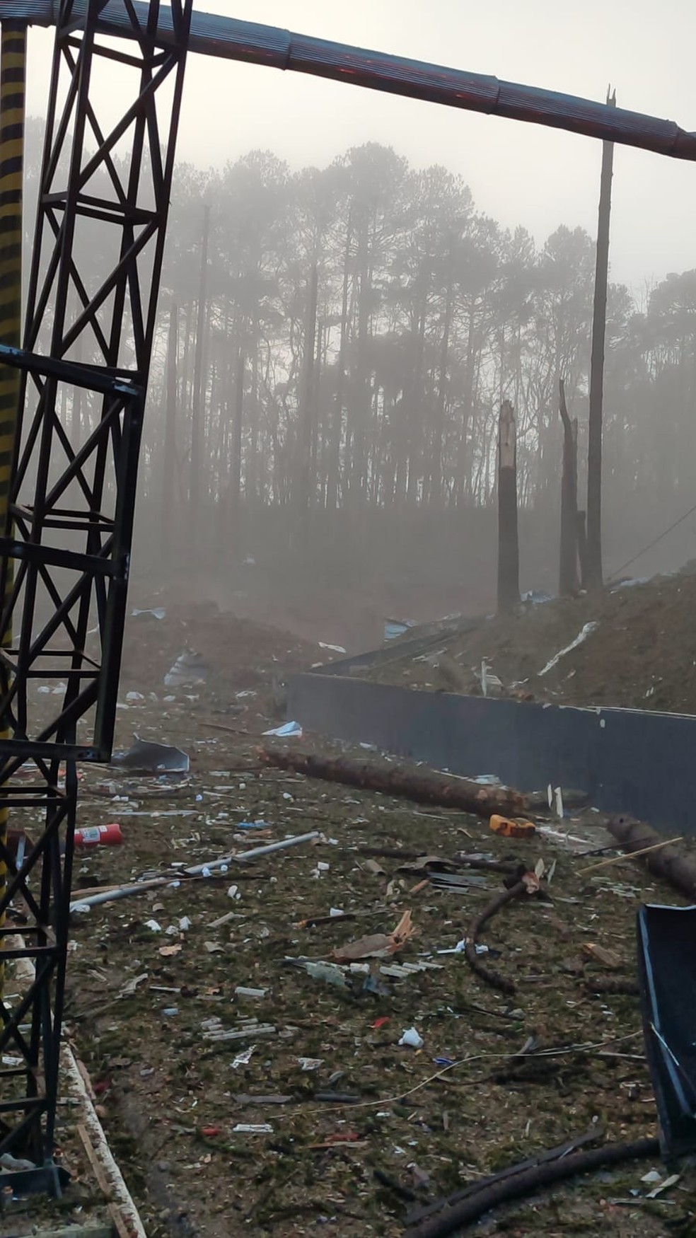 Imagens internas da empresa Enaex — Foto: Corpo de Bombeiros