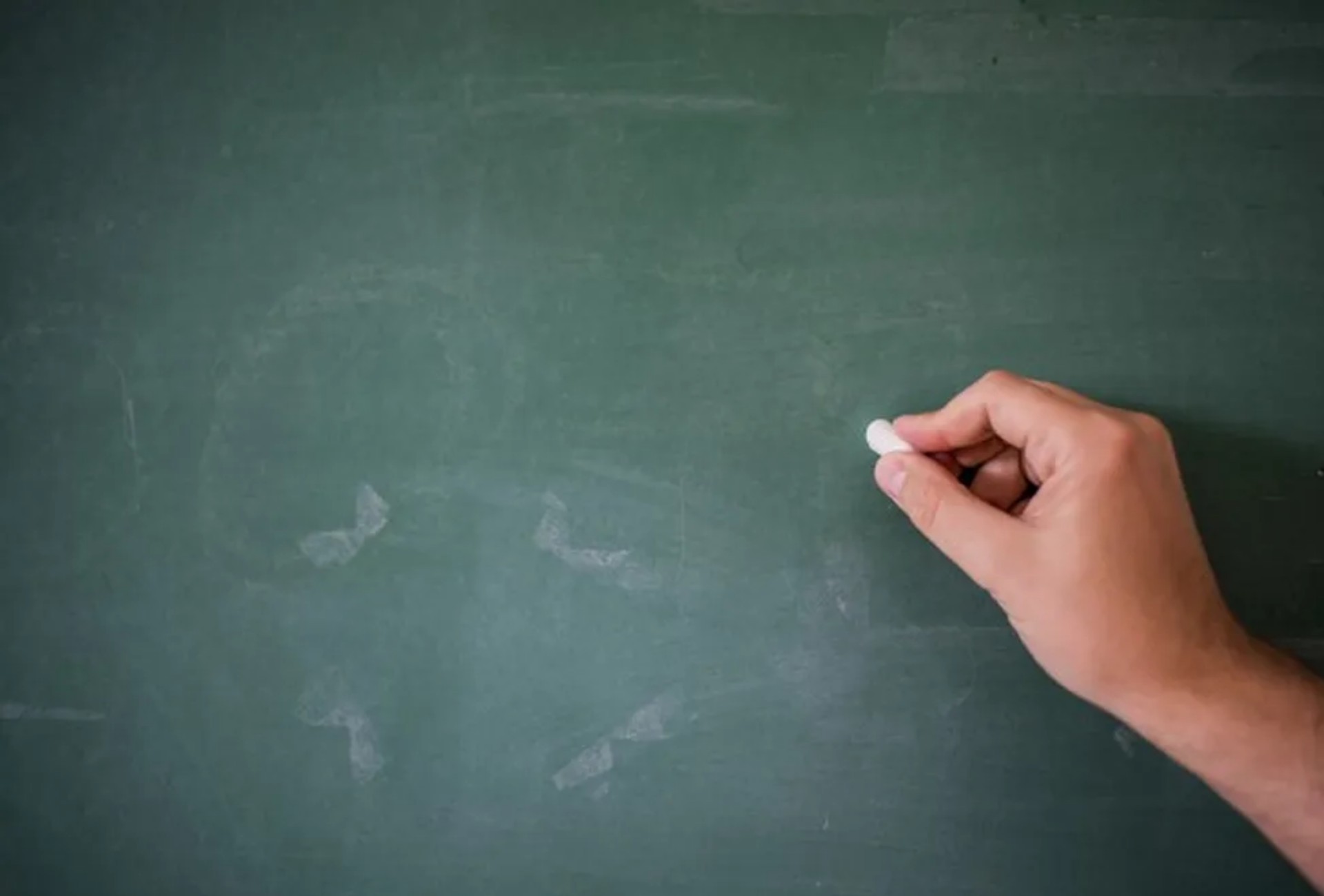 Justiça manda Campo Grande indenizar professora agredida por aluno em escola pública
