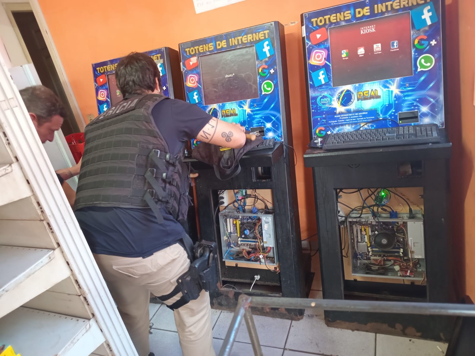Polícia Civil apreende máquinas caça-níqueis em operação contra jogos de azar no interior de SP