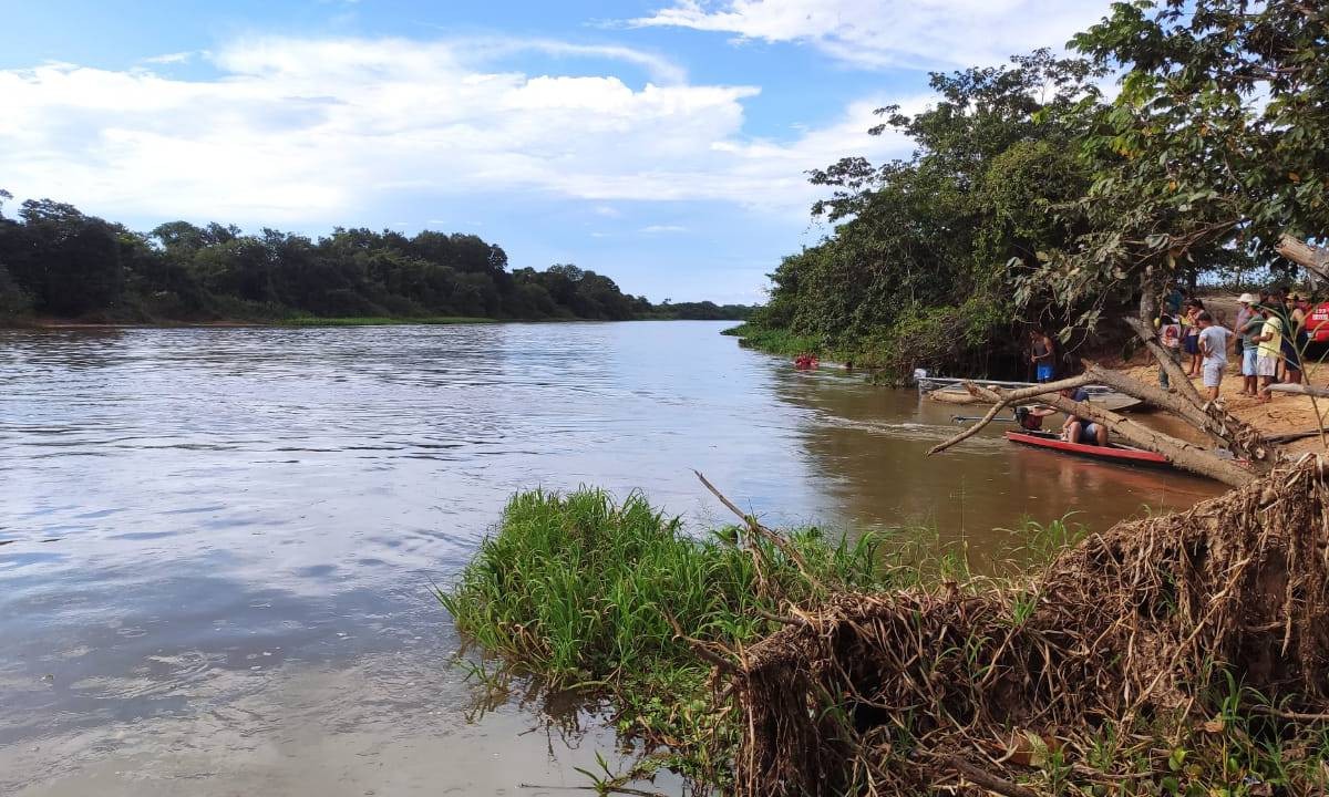 Corpo de adolescente que se afogou com amigo em rio na Bahia é encontrado por pescadores