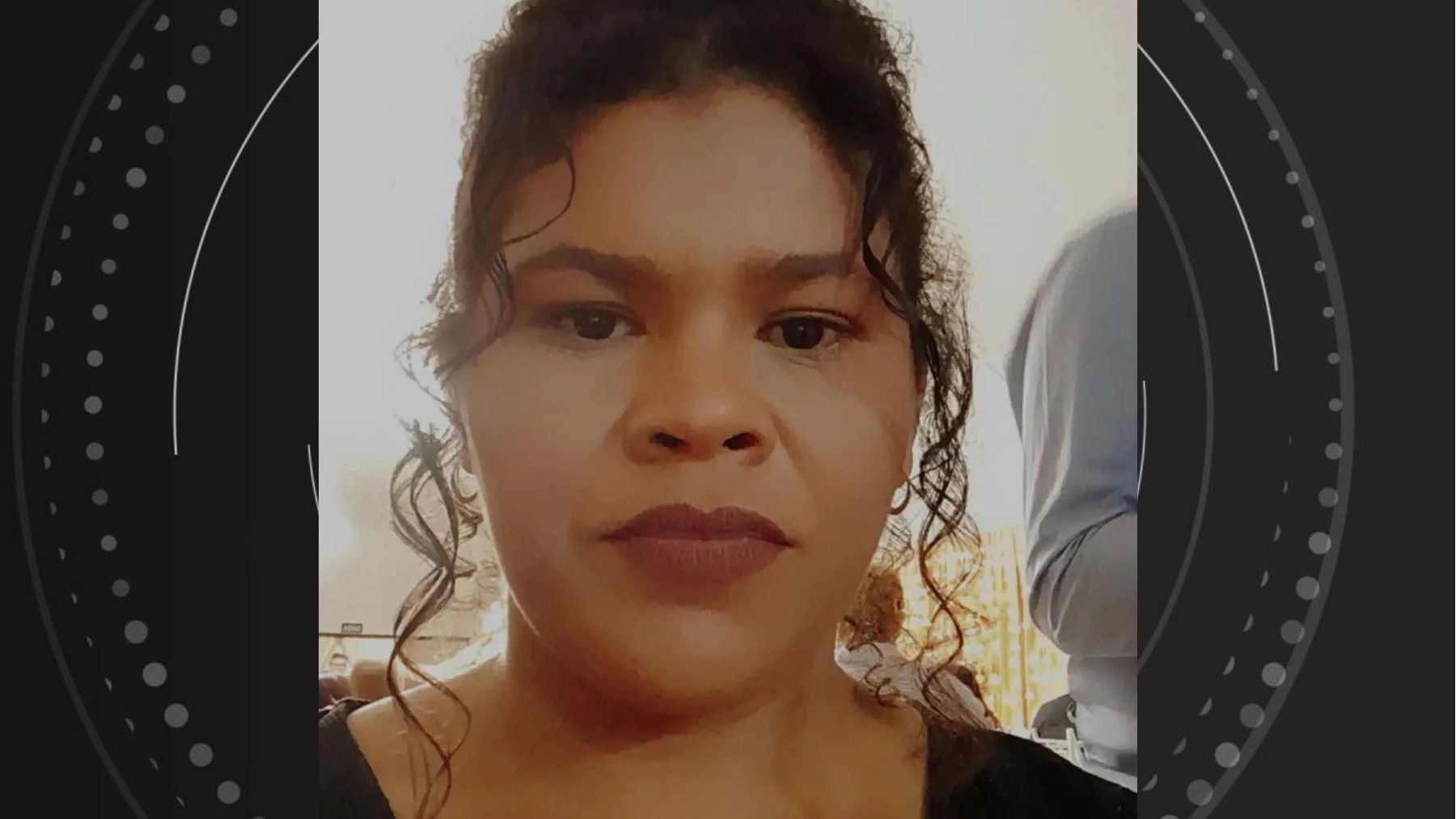 Homem joga carreta em van dirigida pela ex-esposa no Paraná 38 dias após ela conseguir medida protetiva contra ele; mulher morreu