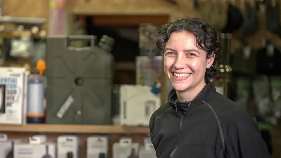 Vim descobrir do que eu precisaria exatamente para sobreviver se a civilização colapsasse — Foto: BBC