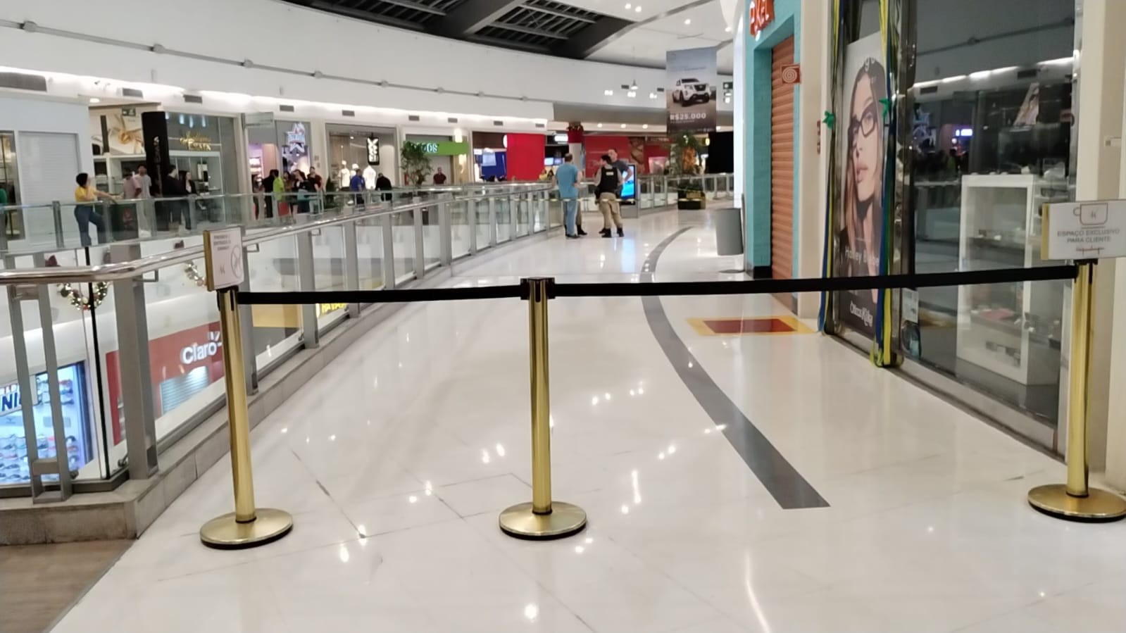 Após assalto traumático, Justiça condena joalheria a oferecer apoio psicológico a funcionárias