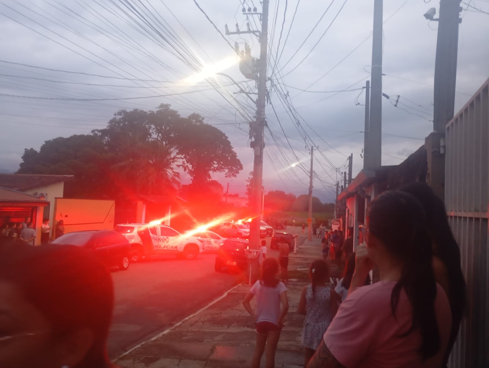 Homem é preso acusado de esfaquear a tia e matar cachorro, em Tremembé