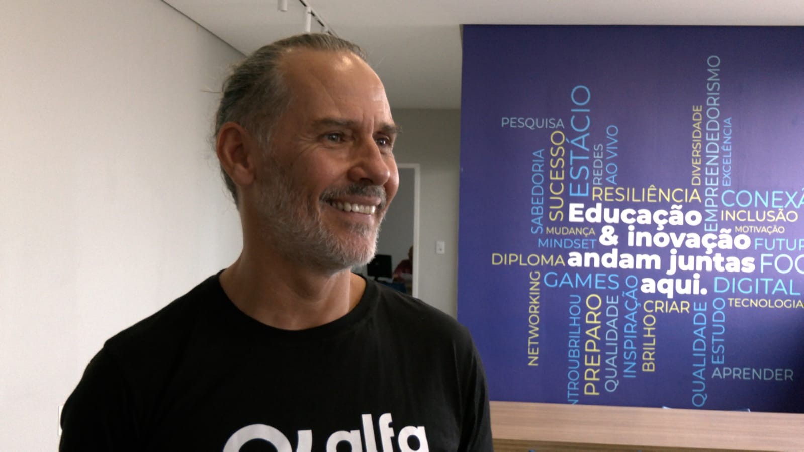 Professor mineiro faz o Enem todo ano para inspirar alunos: 'O conhecimento é o passaporte para a liberdade'