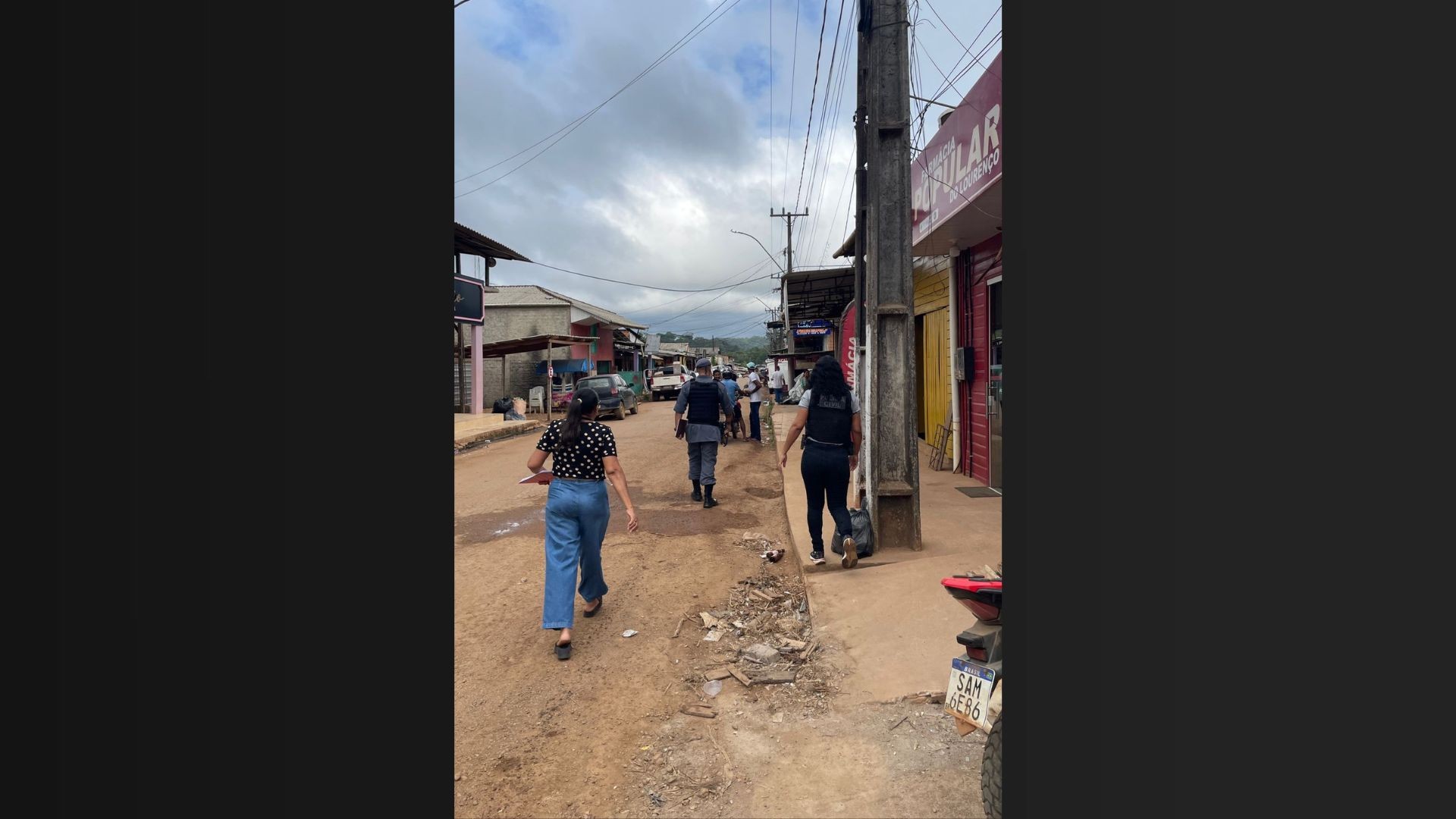 Mulher é presa no Amapá por suspeita de aliciar adolescente para prostituição em bar
