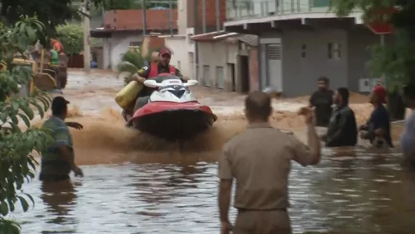 Já são 92 cidades em situação de emergência por causa da chuva em Minas Gerais | G1
