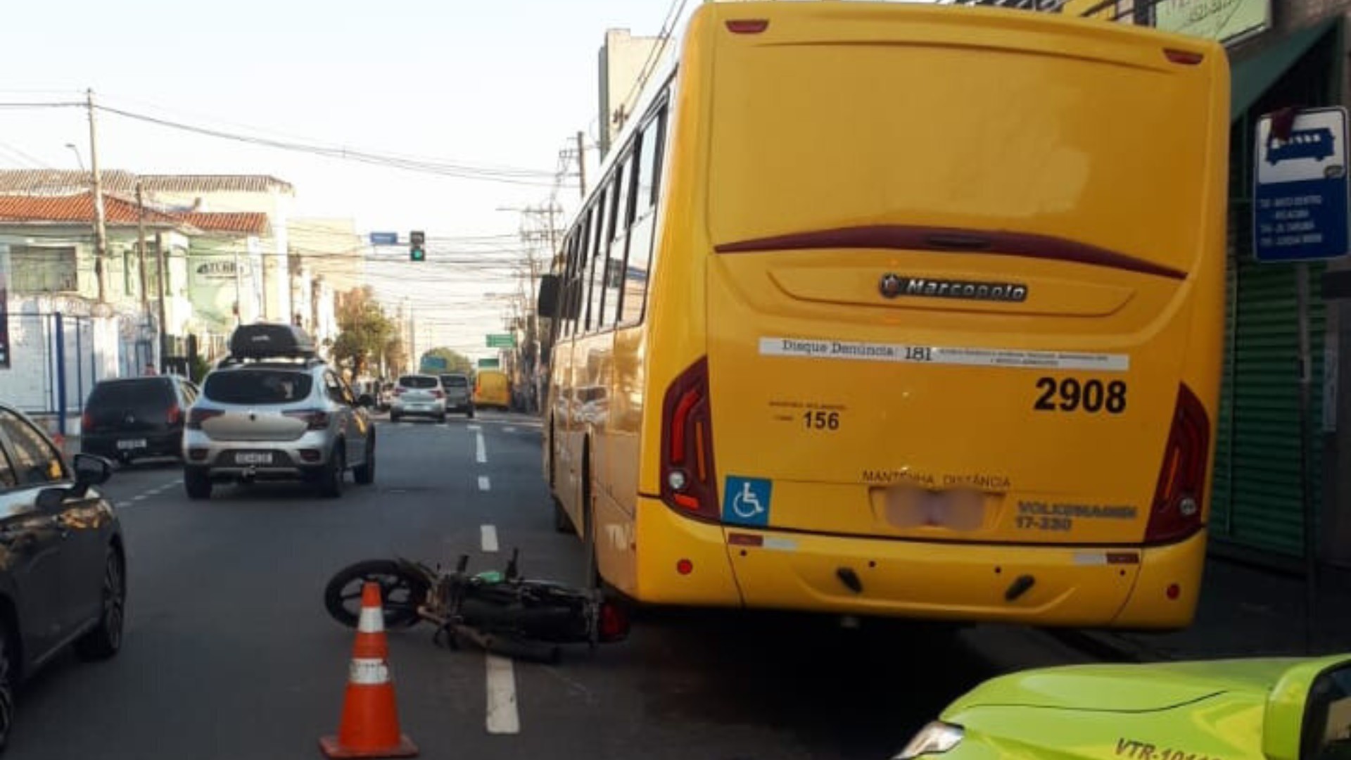 Pedestre é socorrido após ser atropelado por motociclista em Jundiaí