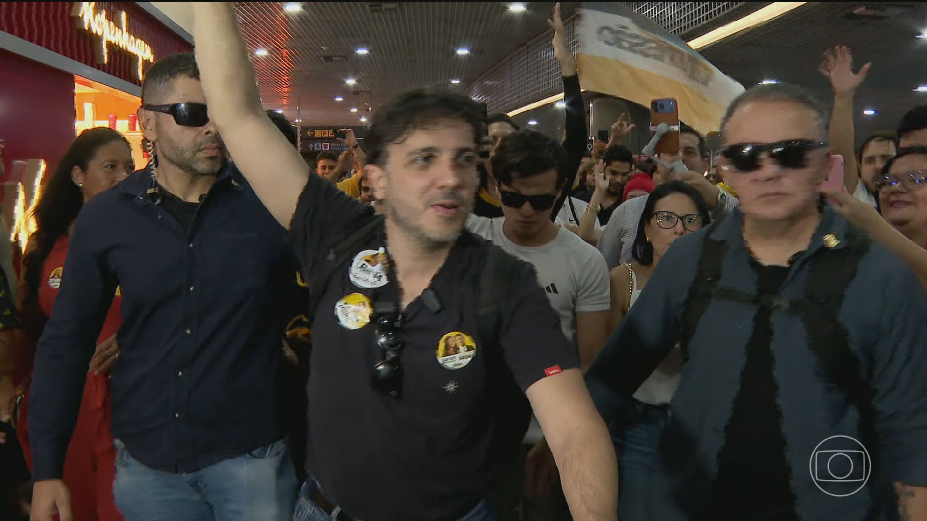 Renan Santos, candidato à Presidência pelo Missão, faz campanha em Pernambuco