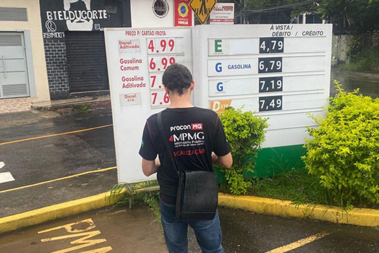Dez postos de combustíveis são autuados pelo MPMG no Vale do Rio Doce