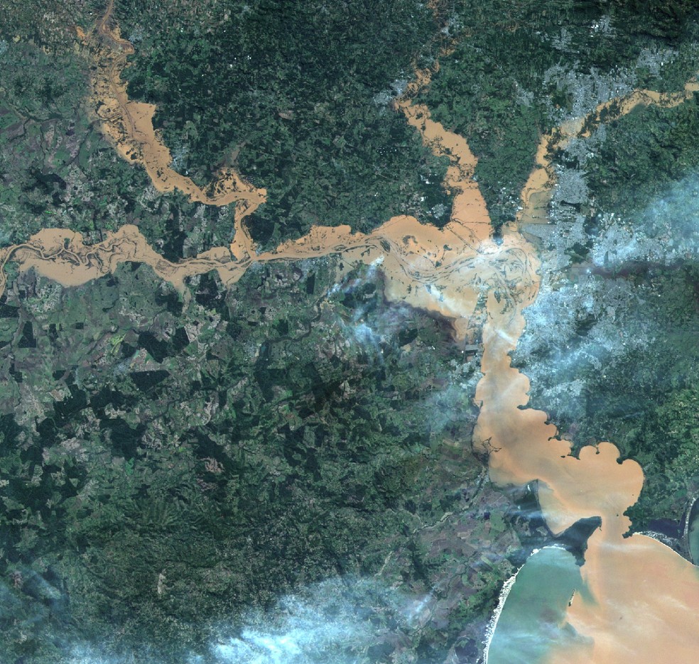 Temporal no RS: veja imagens aéreas de Porto Alegre antes e depois da ...