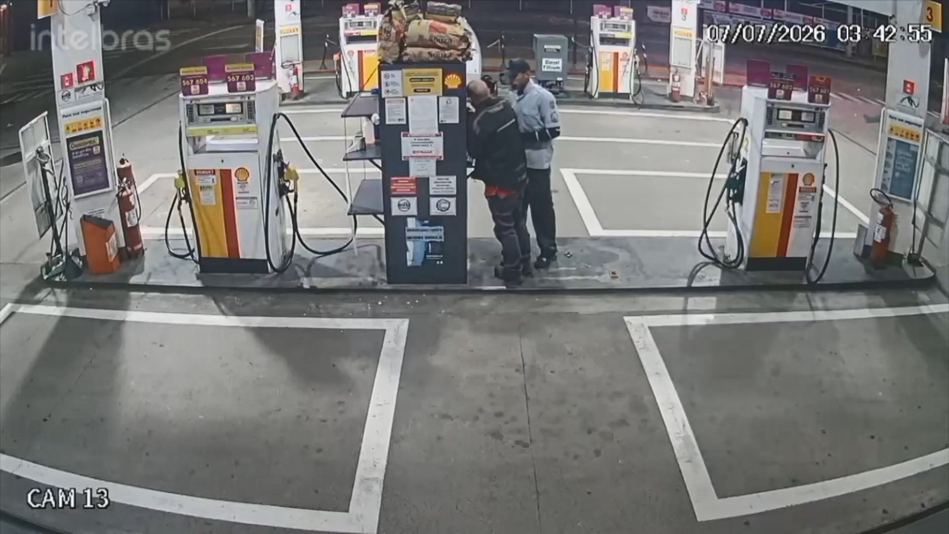 Sobrinho furta farda da PM do tio e assalta o mesmo posto de gasolina duas vezes no ES