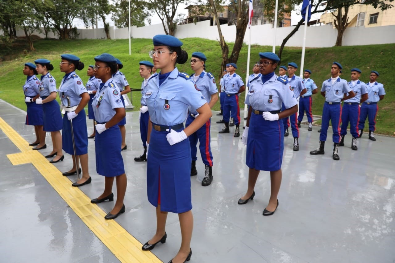 Colégio da Polícia Militar divulga lista de contemplados no sorteio para as escolas e creche da Bahia