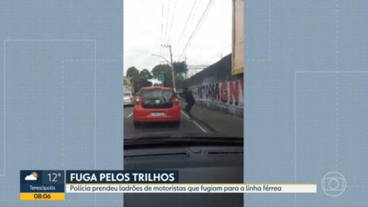 Gangue Da Pedrada Moradores Escrevem Em Muro Da Supervia Para Alertar Por Onde Bandidos Fogem 5780