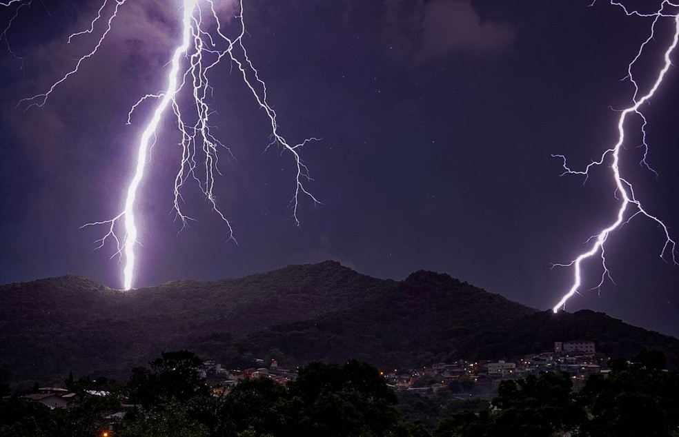Raios em Santa Catarina — Foto: Ricardo Wolffenbüttel/Secom/Divulgação